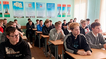 Кураторский час «Женское лицо войны» в группах 14-24 и 12-24