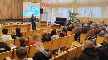 Необычная информационная встреча с представителями МЧС прошла в колледже