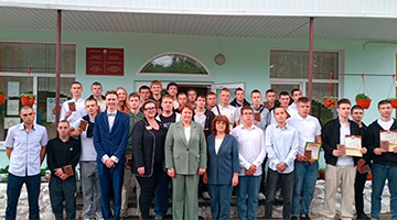 Торжественное вручение дипломов выпускникам группы 12-22