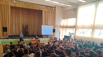 Сотрудники ГАИ провели профилактическую беседу с учащимися колледжа