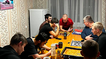 Дружеские посиделки с выпечкой прошли в общежитии колледжа