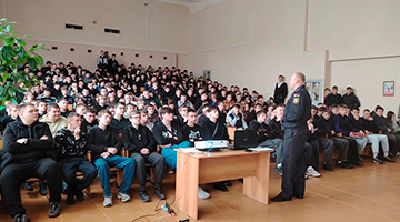 Профилактическая беседа о безопасности на мототранспорте проведена в колледже